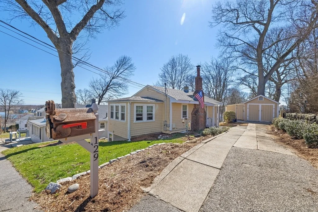 Photo of 129 Audubon Ave