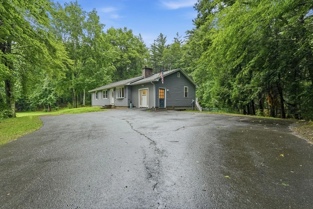 Photo of 226 Plumtree Rd