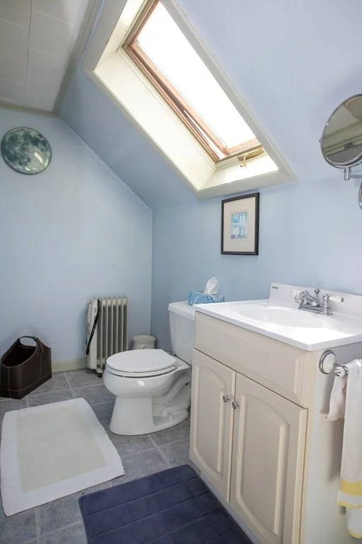 Photo of 20 Cottage Ln