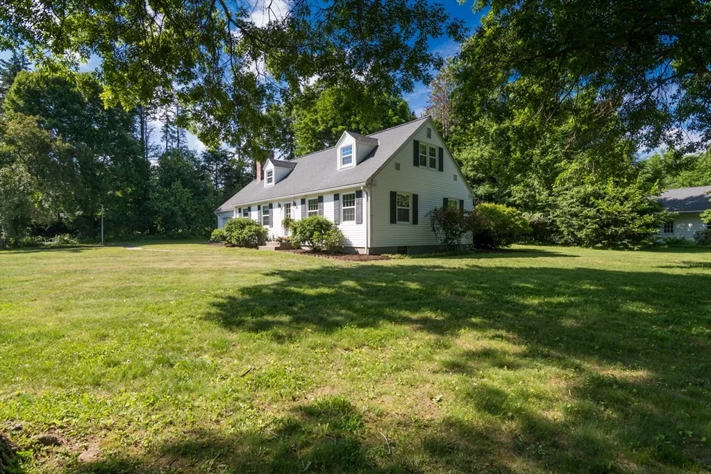 Photo of 208 Rolling Ridge Rd