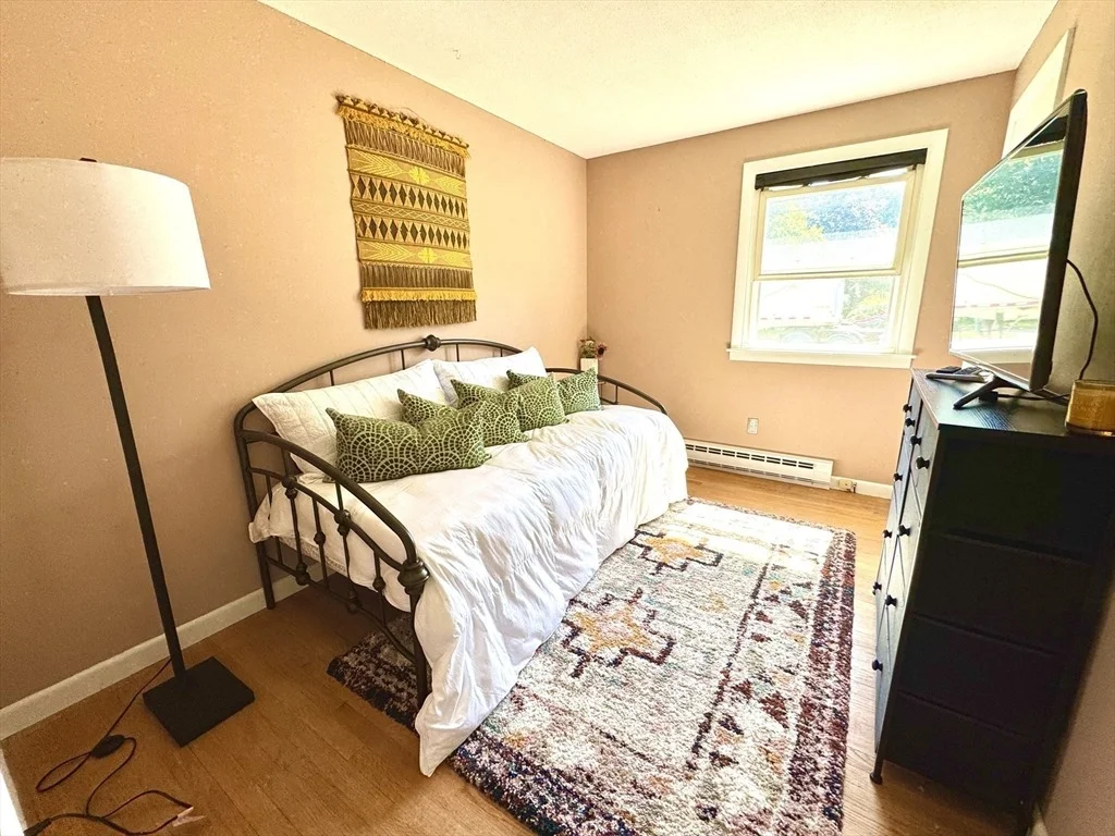 Photo of 1007 Westhampton Rd