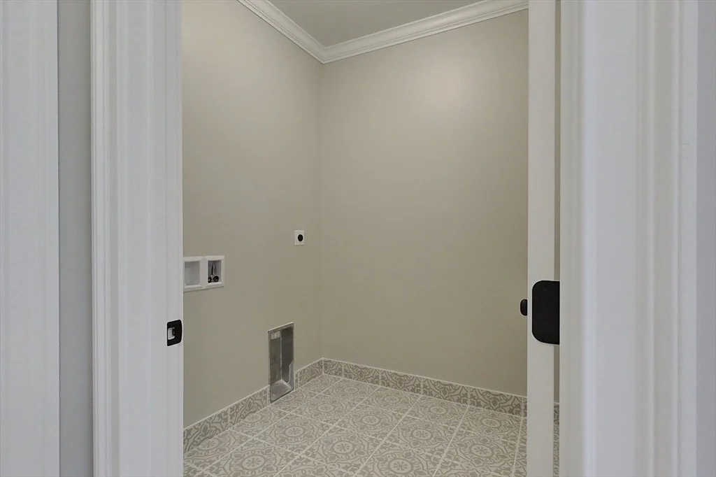 Photo of 10 Pleasant St