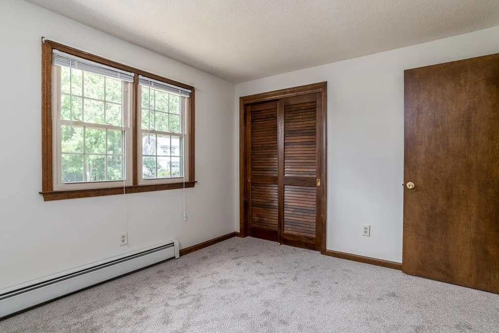 Photo of 184 Cambridge Cir