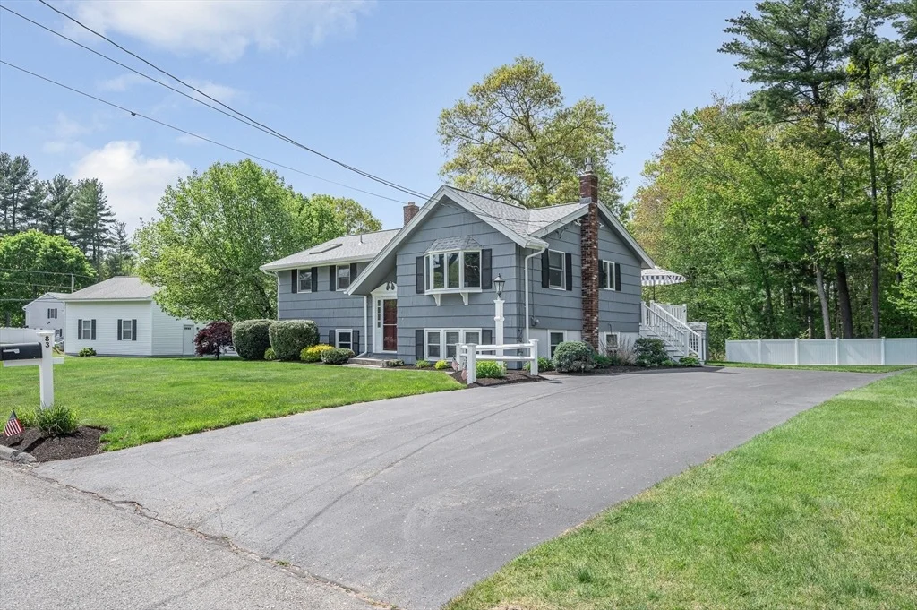 Photo of 83 Mullen Ln