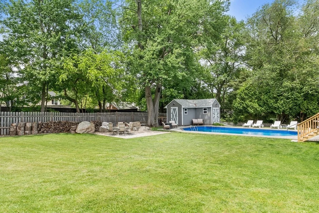 Photo of 24 Lantern Ln