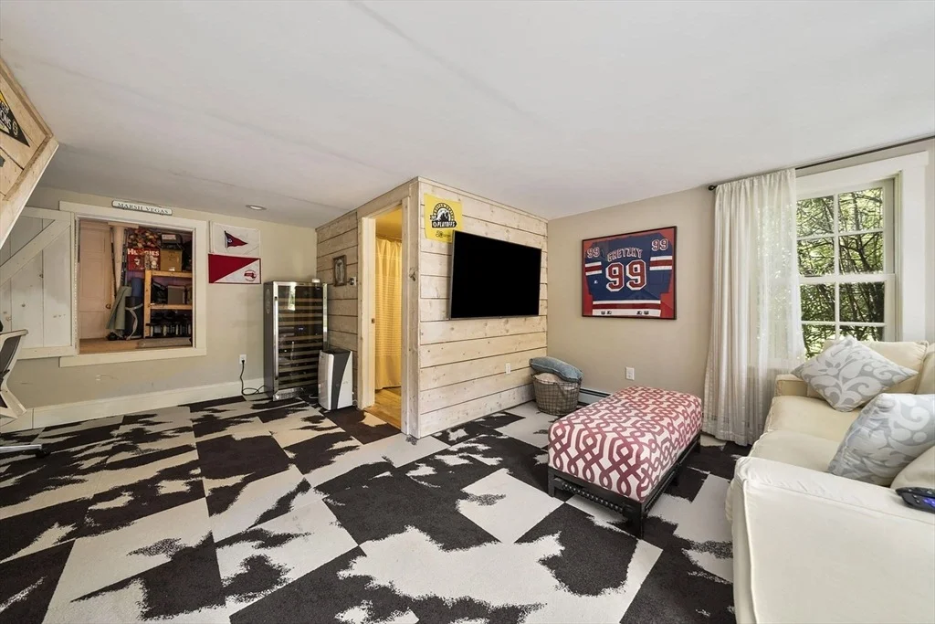 Photo of 807 Summer St