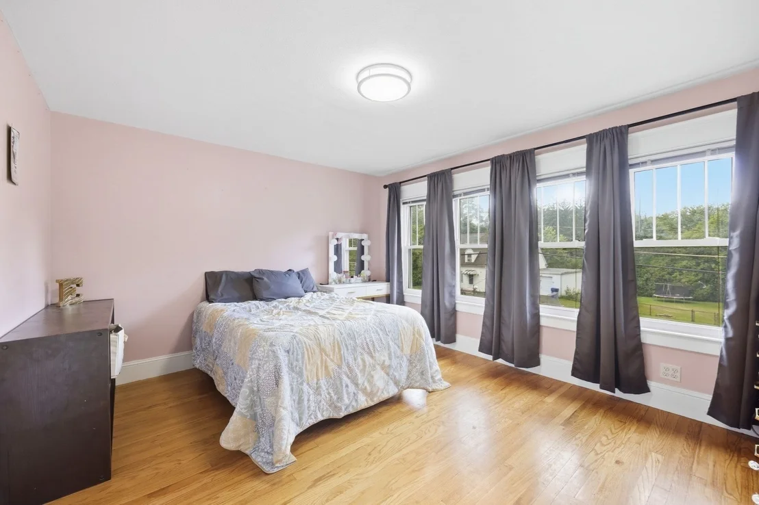 Photo of 154 Ely Ave
