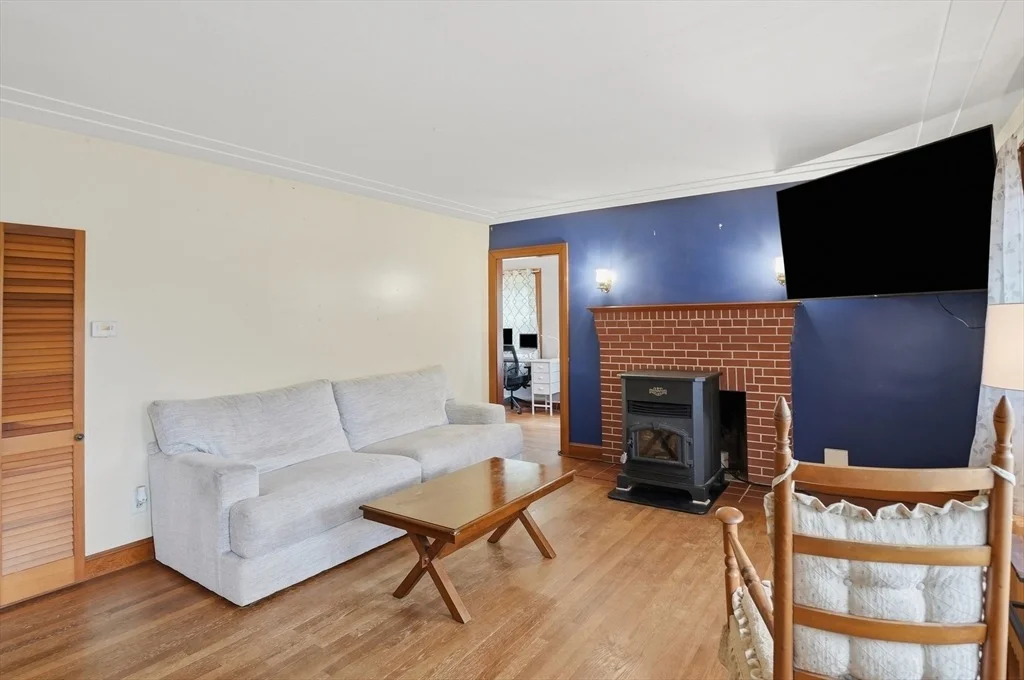 Photo of 158 Oakham Road