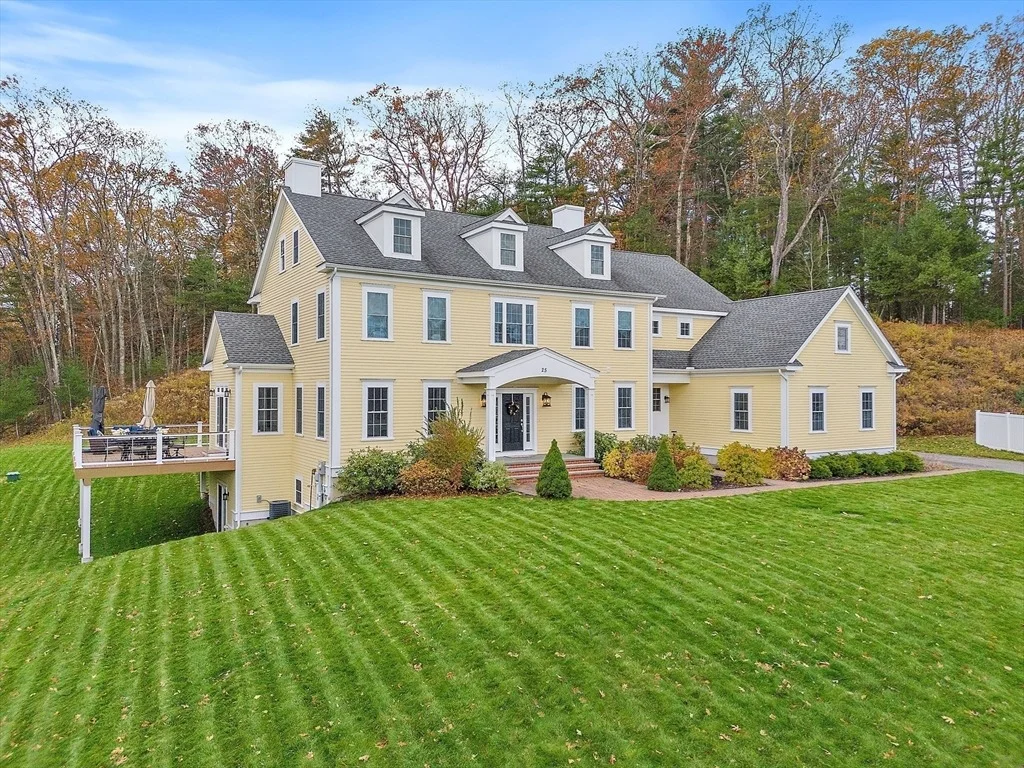 Photo of 25 Old Stone Cir