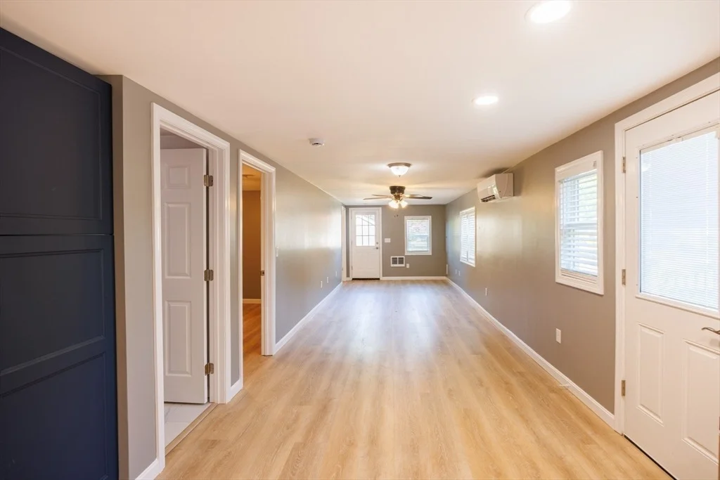 Photo of 8 Freeman Ave