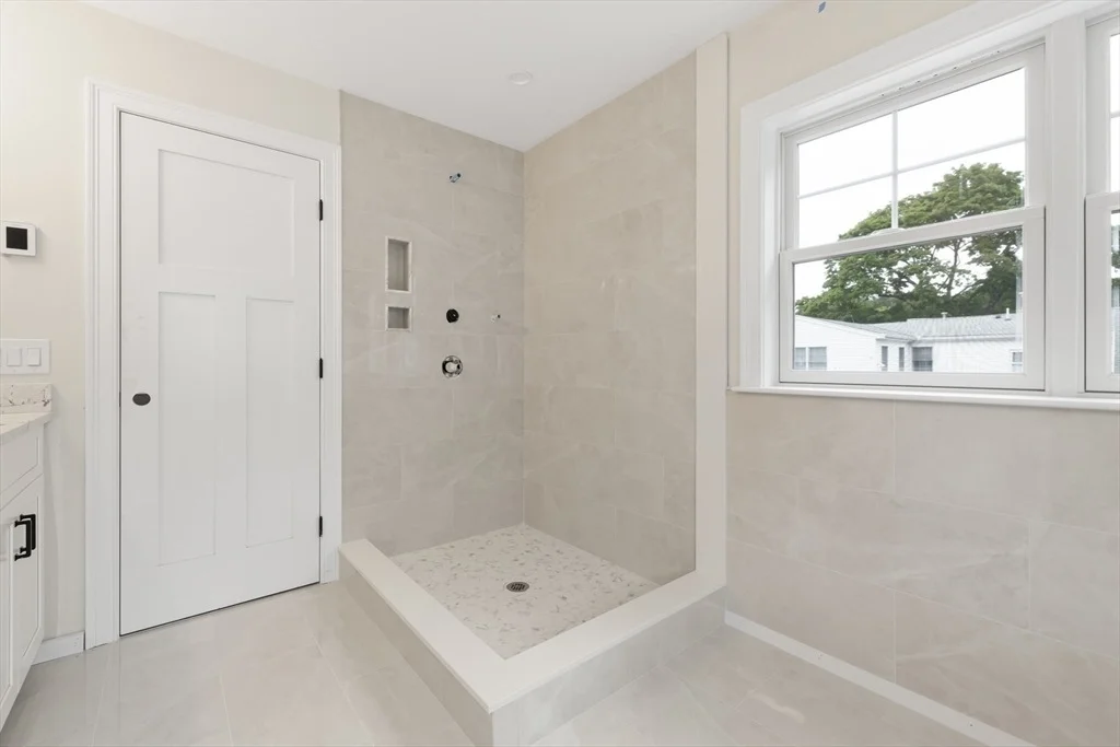 Photo of 54 Hawthorn Ave