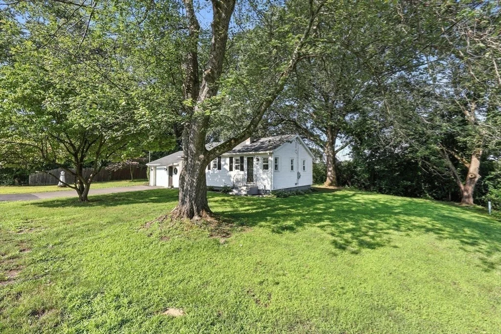 Photo of 69 Willard Ave