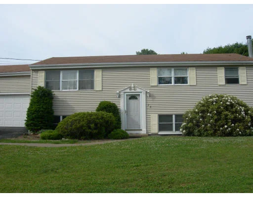 Photo of 28 Old Farm Road