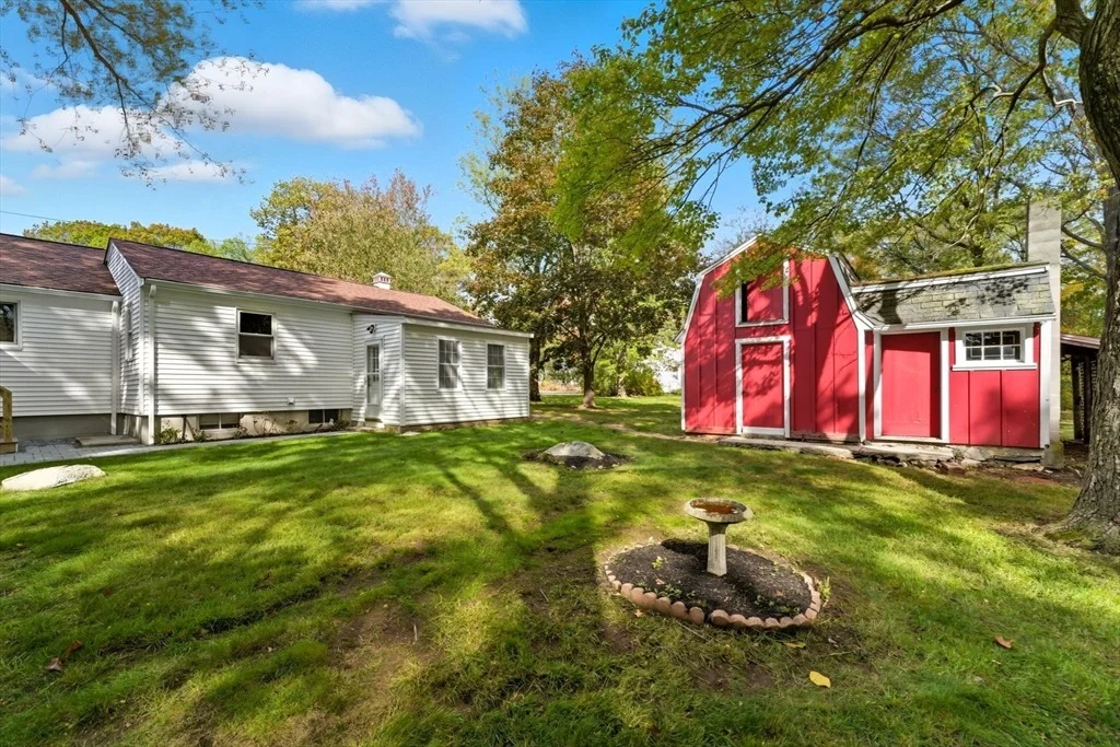 Photo of 8 Colonial Rd.