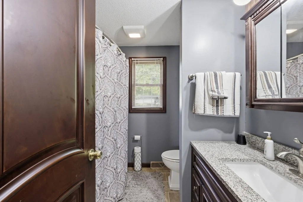 Photo of 164 Arnold Ave