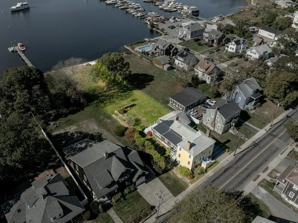Photo of 164 Main St