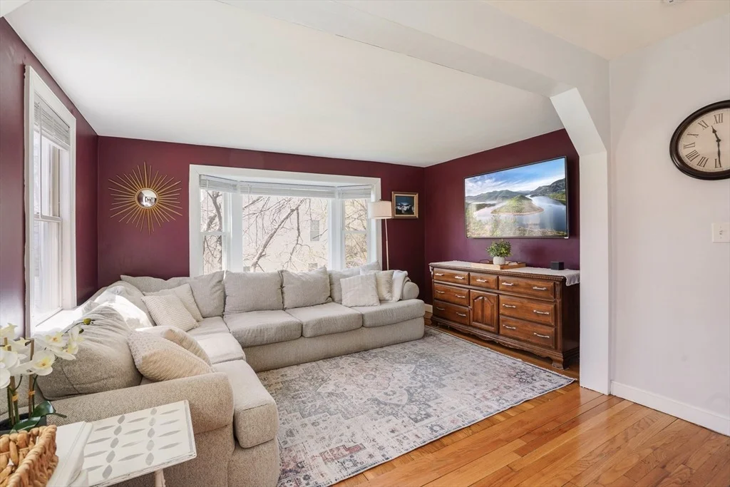 Photo of 37 Violet Ave