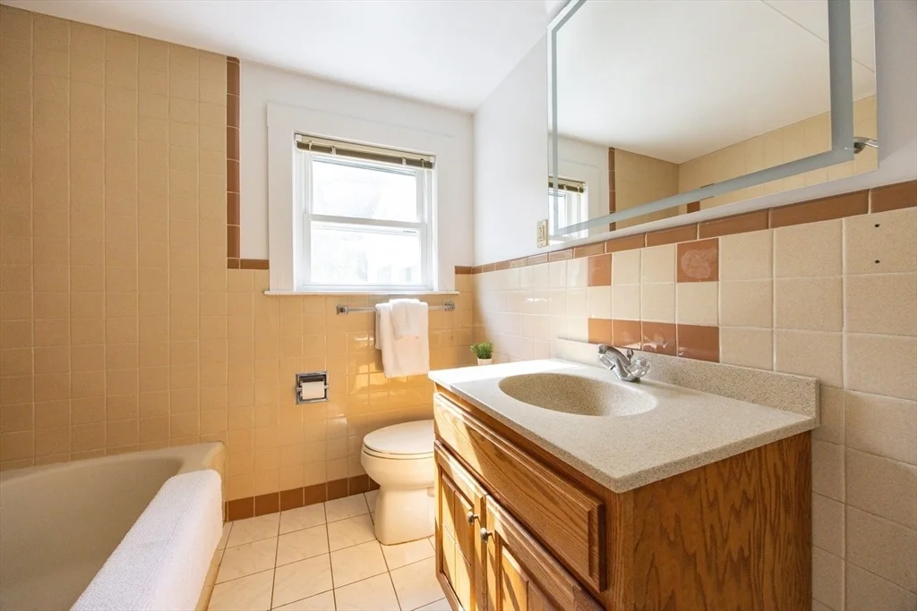 Photo of 123 Conant St