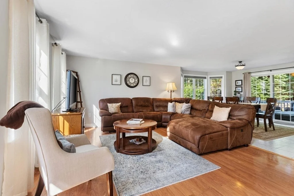 Photo of 104 Ridgewood Dr