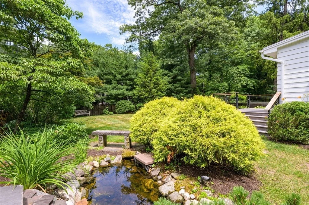 Photo of 28 Brittany Rd