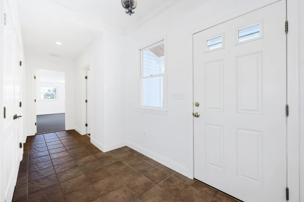Photo of 7 Cottage Dr