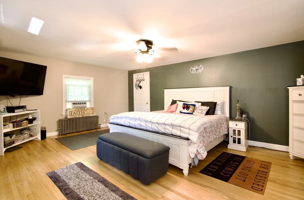 Photo of 55 Bridle Path Rd