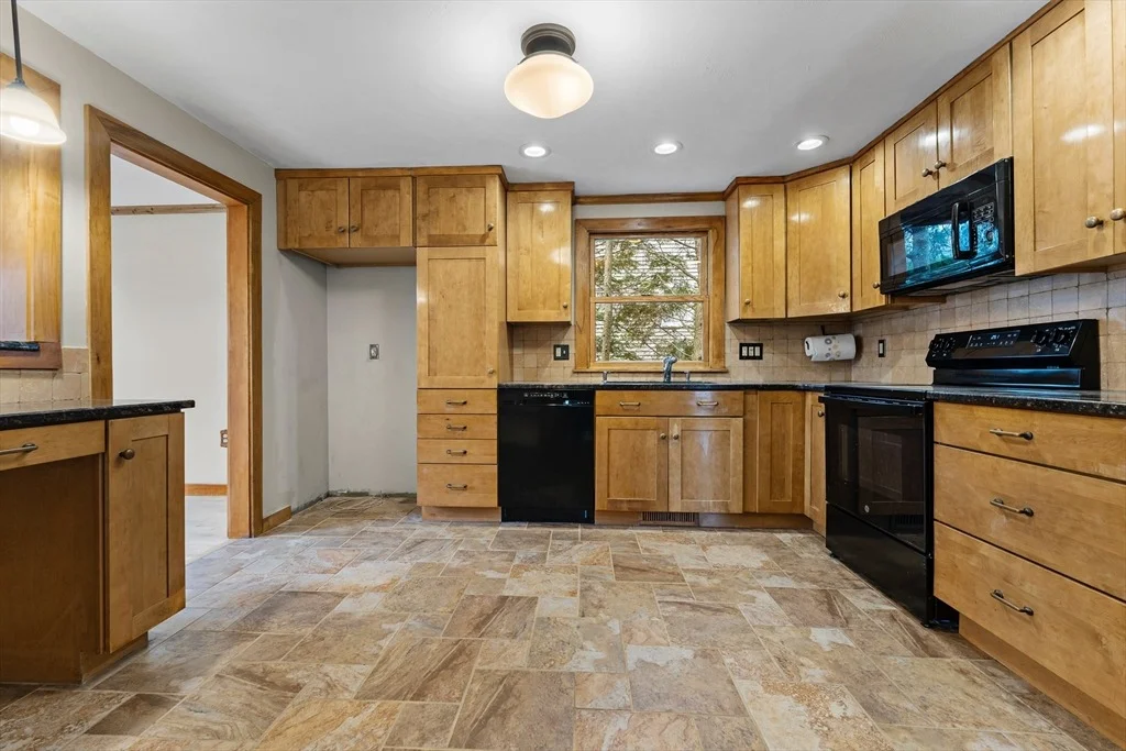 Photo of 46 Perry Henderson Dr