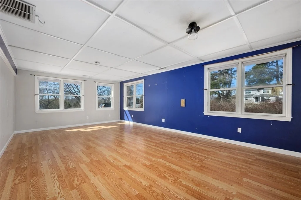 Photo of 107 Knott Ave