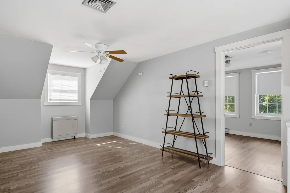 Photo of 355 Tyler St