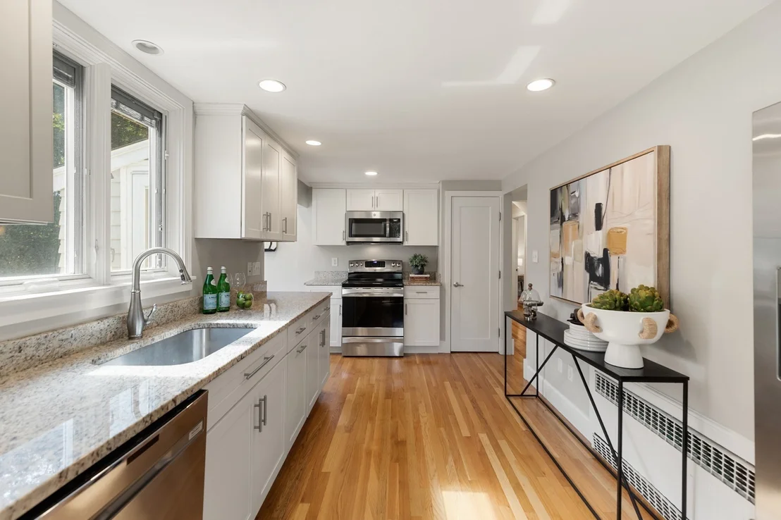 Photo of 11 Stratham Rd
