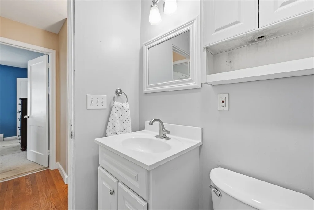 Photo of 83 Lindbergh Blvd