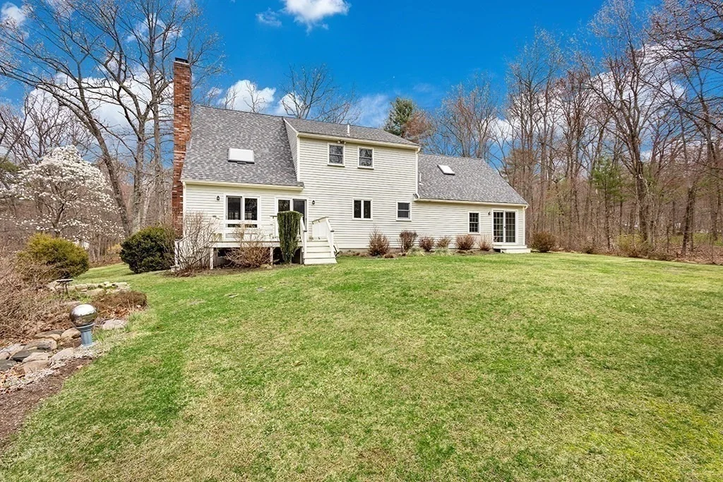Photo of 7 Neck Hill Rd