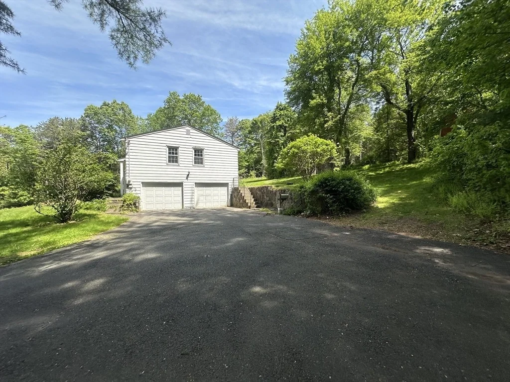 Photo of 189 Scantic Rd.