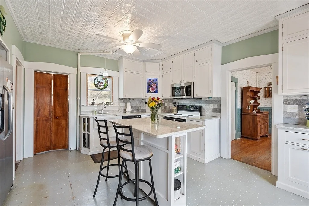 Photo of 141 Mechanic St