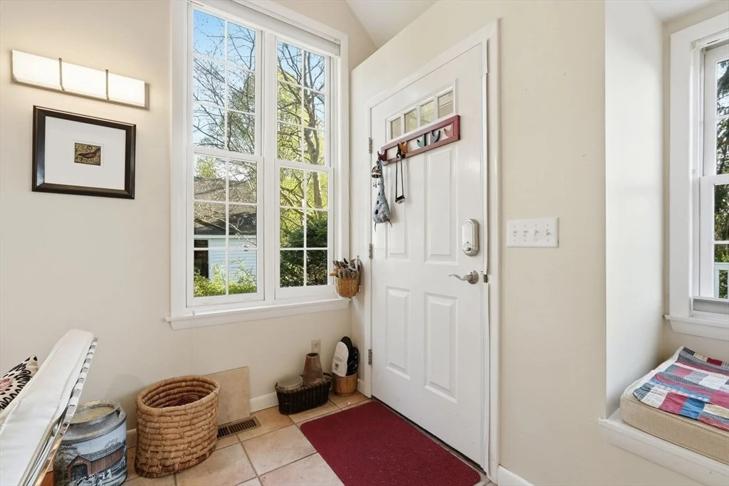 Photo of 10 Dana St