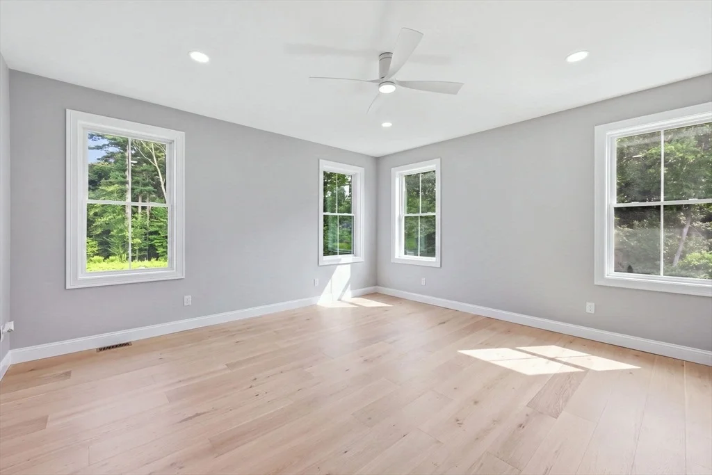 Photo of 17 Silvergrass Ln