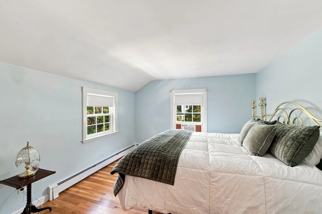 Photo of 6 Cedarview Rd