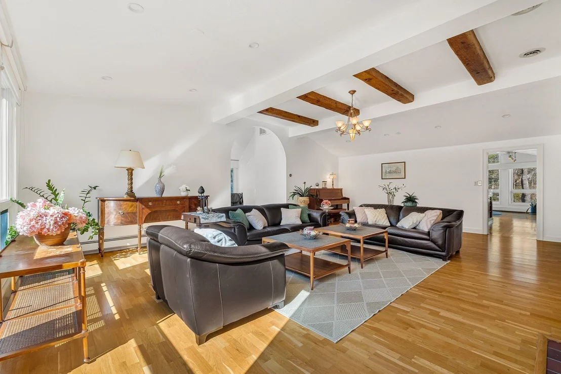 Photo of 39 Kings Grant Rd