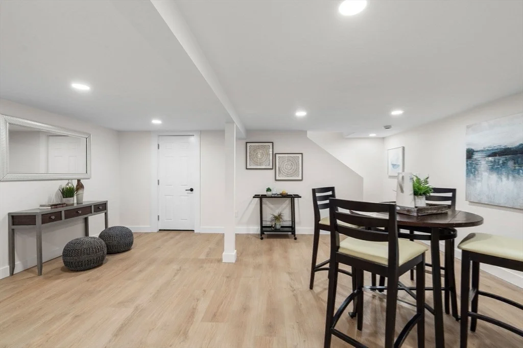 Photo of 84 Middlesex St