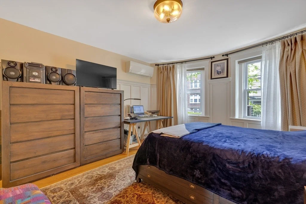 Photo of Unit 1 at 8 Colbourne Crescent