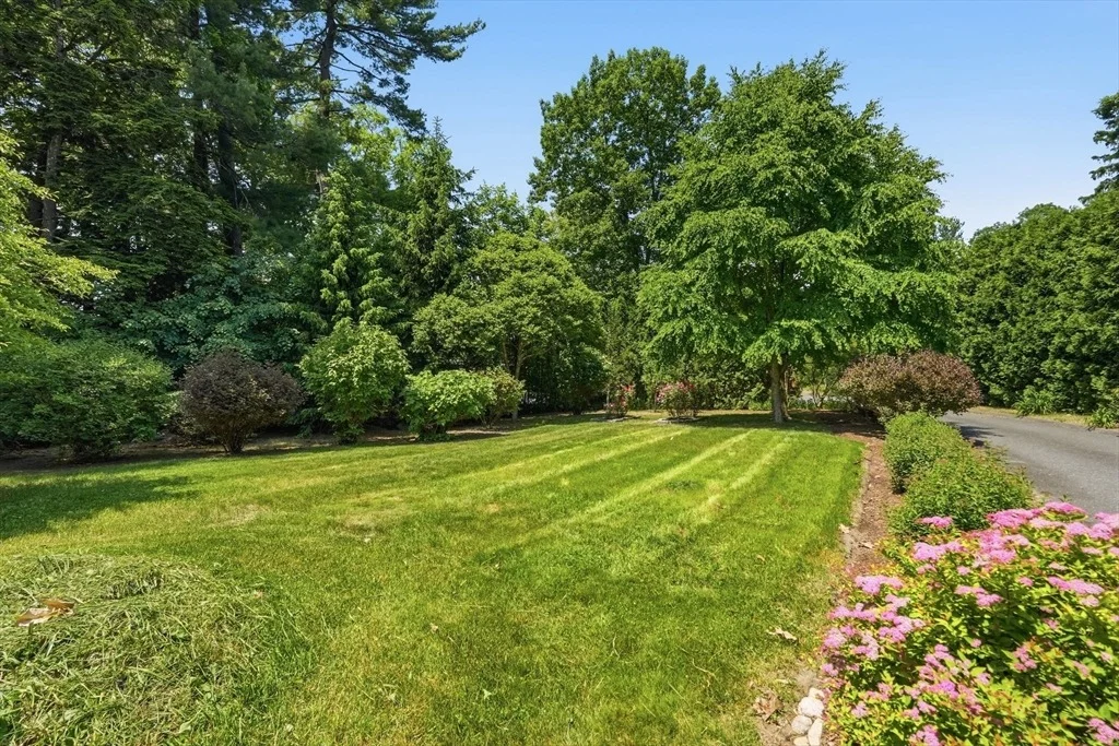 Photo of 38 Round Hill Road