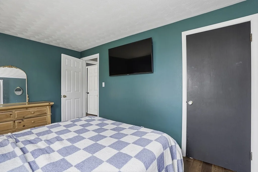Photo of 18 Brookfield Ter