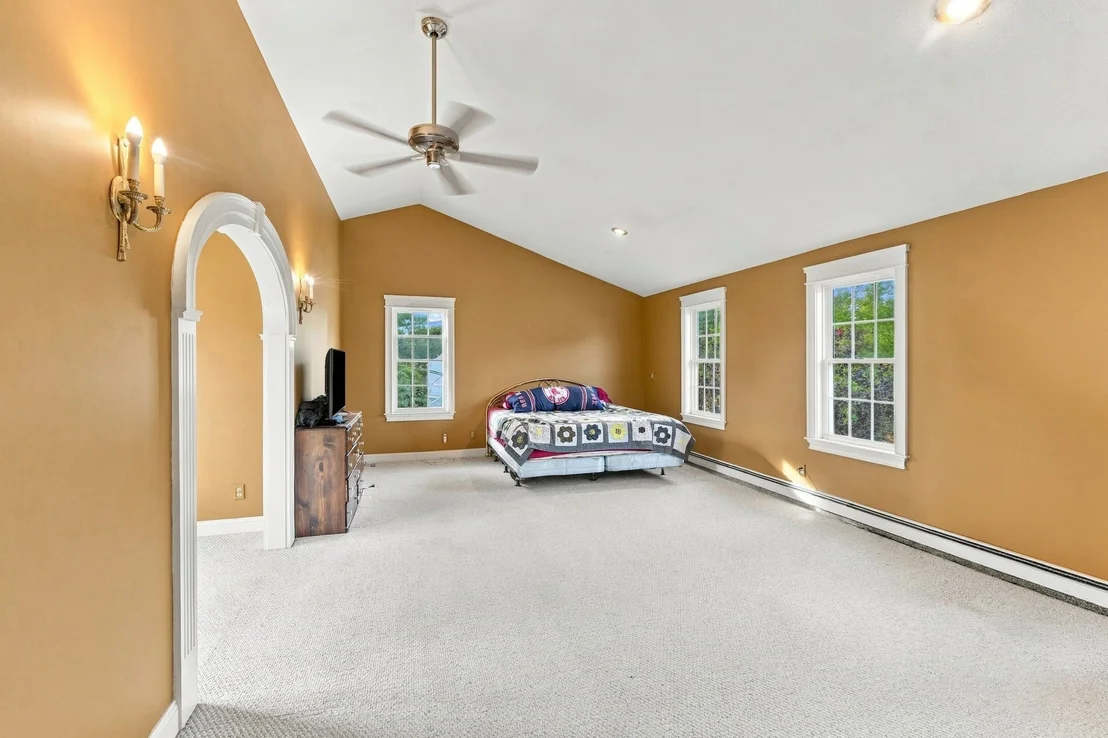 Photo of 27 Charles Ave