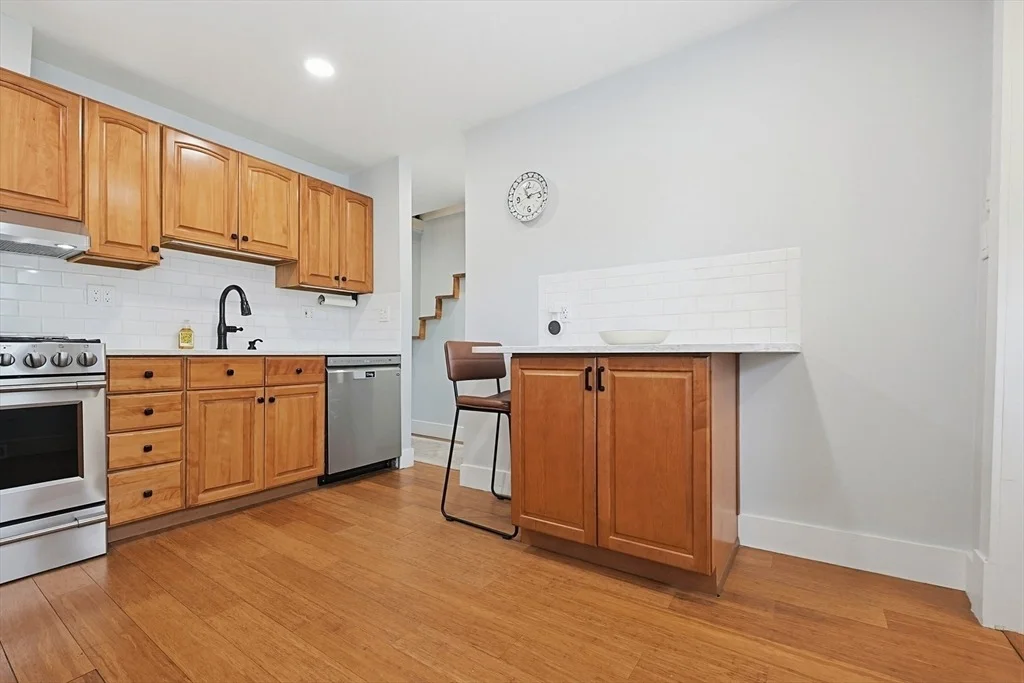 Photo of 16 Coolidge Ave