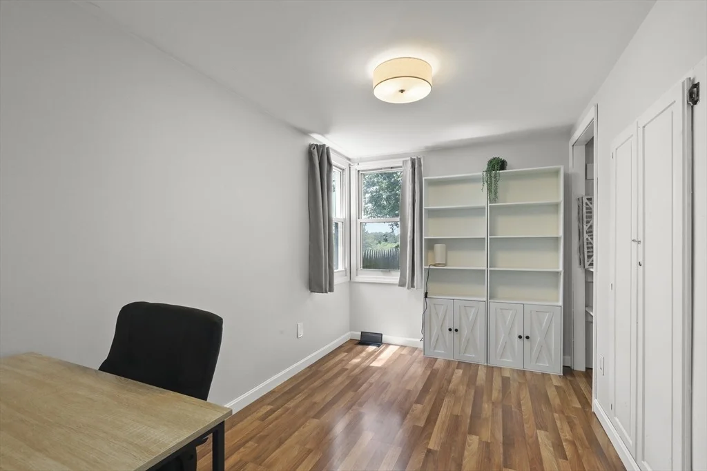Photo of 46 Sunset Blvd