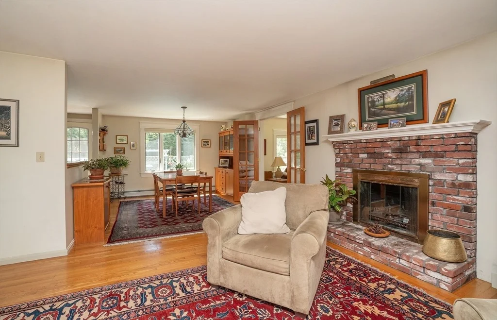Photo of 18 River Rd