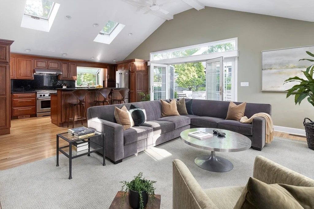 Photo of 27 Roundwood Rd