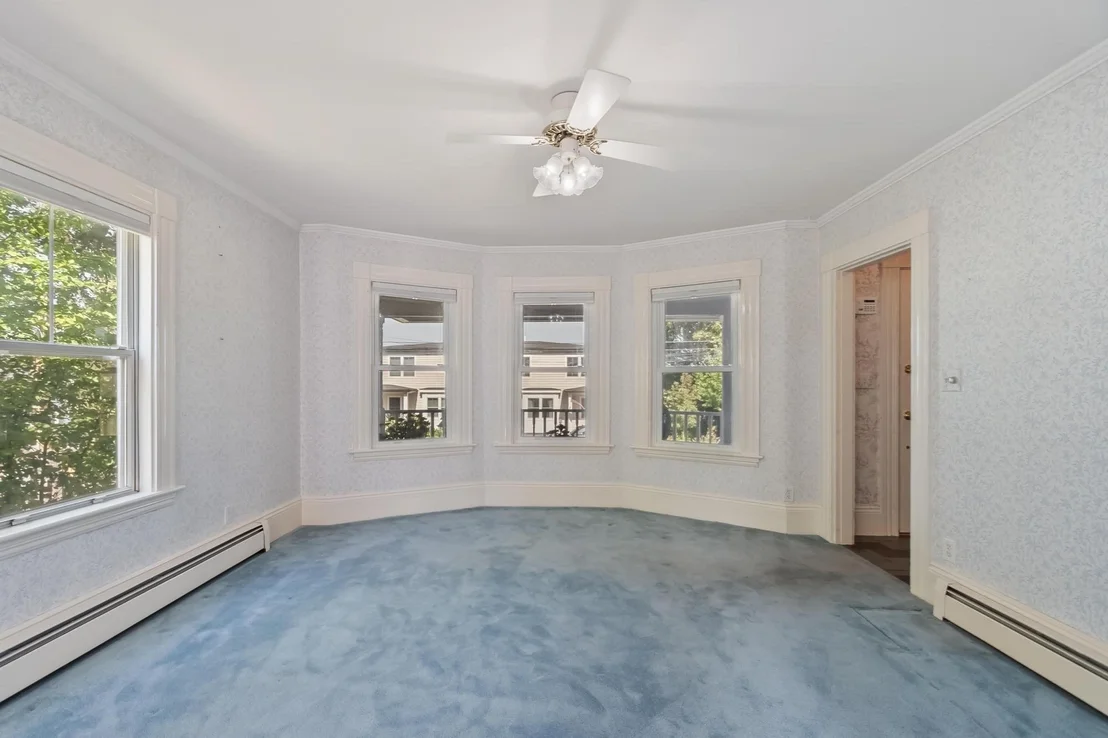 Photo of 111 Bass Ave