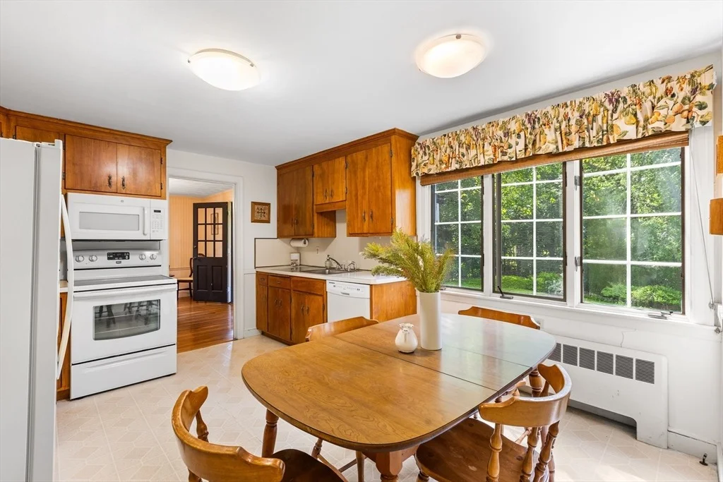 Photo of 24 Meadow Brook Lane