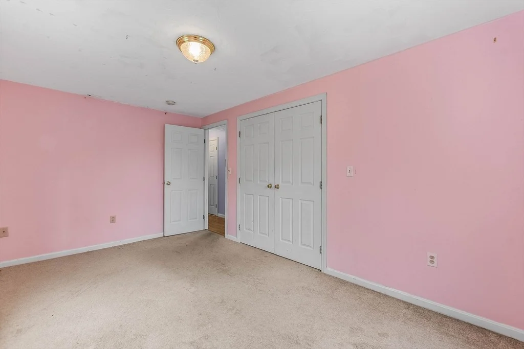 Photo of 137 Eleanor Dr